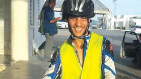 طالب من البليدة يسافر إلى تونس على متن دراجته الهوائية