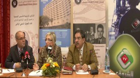 الدوكالي‮ ‬ولطيفة‭ ‬رأفت‮ ‬والحاج‭ ‬الطاهر‭ ‬الفرڤاني‮ ‬يكرمون‭ ‬الهاشمي‭ ‬ڤروابي