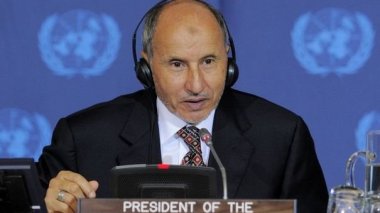 Libye: le CNT se réunit dans un lieu secret pour adopter la loi électorale