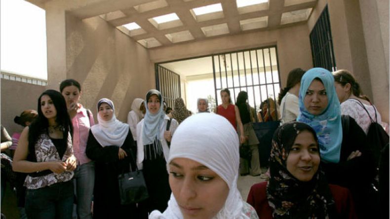 جامعات تحتكر تنظيم مسابقات الدكتوراه وأخرى تضخّم المعدّلات