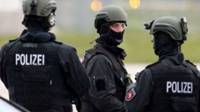 طفلة لبنانية لاجئة تُعرض “للبيع” على الإنترنت في ألمانيا!