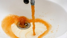 القذارة تسيل في الحنفيات وهاجس التيفوئيد يخيم على تيزي وزو