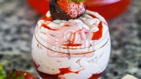 كريمة الفراولة بالشكولاطة البيضاء