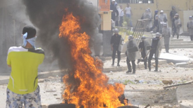 إصابة عميد أول للشرطة في احتجاجات ديار الشمس وشرطي بباش جراح