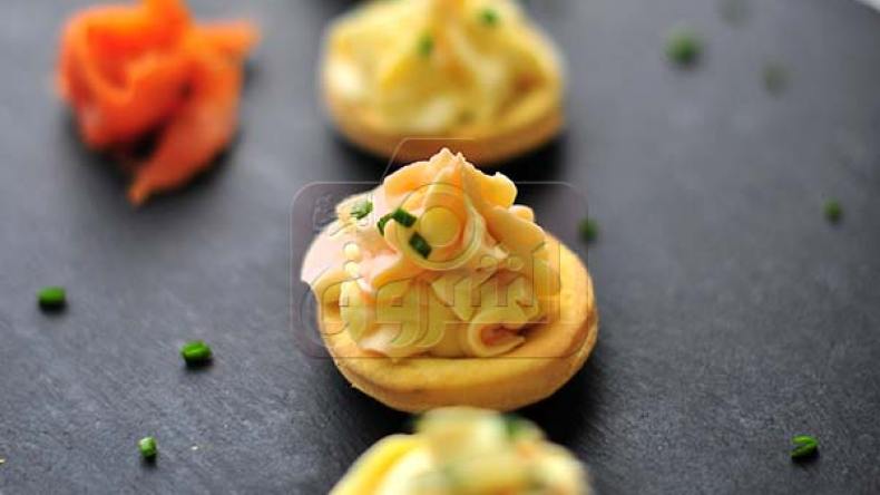 ترتة بالكريمة والسلمون المدخن