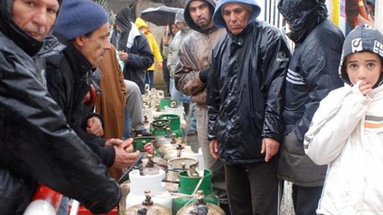 تهافت على اقتناء قارورات الغاز بتيزي وزو