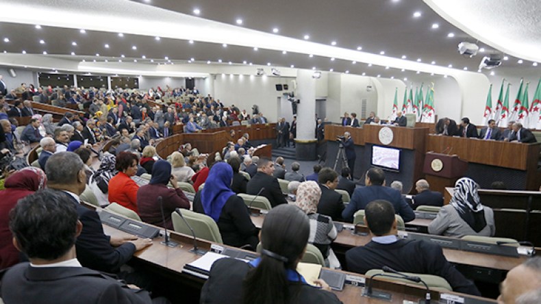 “حزب الأوراق الملغاة” يزاحم النواب في مناقشة مخطط الحكومة!