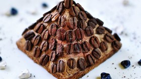 أهرامات القهوة