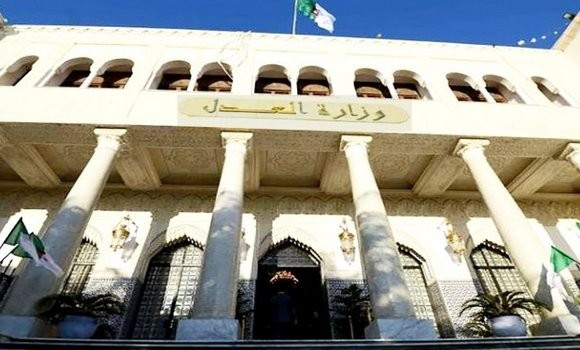 Justice: le ministère dément avoir ouvert des enquêtes sur des personnalités ayant retiré les formulaires de candidature