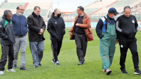 جمال بلماضي يقف على جاهزية ملعب مصطفى تشاكر