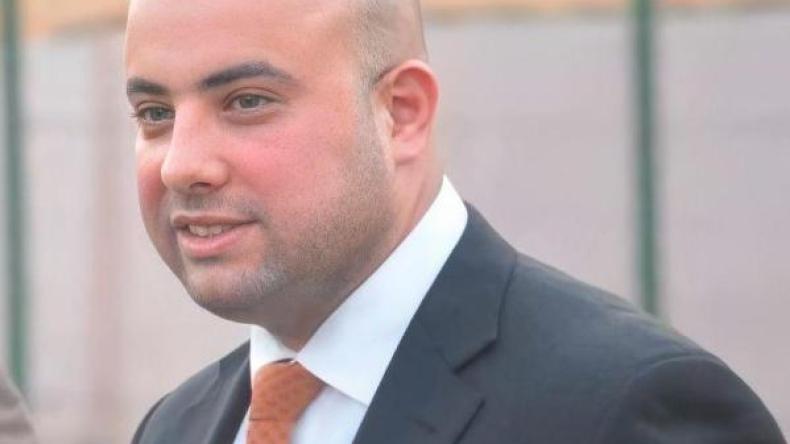 أغرب منحة من رئيس ناد رياضي لكرة القدم