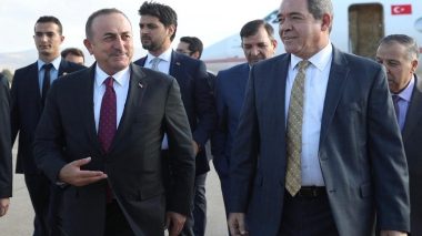 Le MAE turc en visite en Algérie