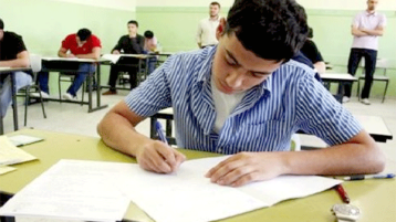 إفطار التلاميذ والطلبة بسبب الإمتحانات ؟