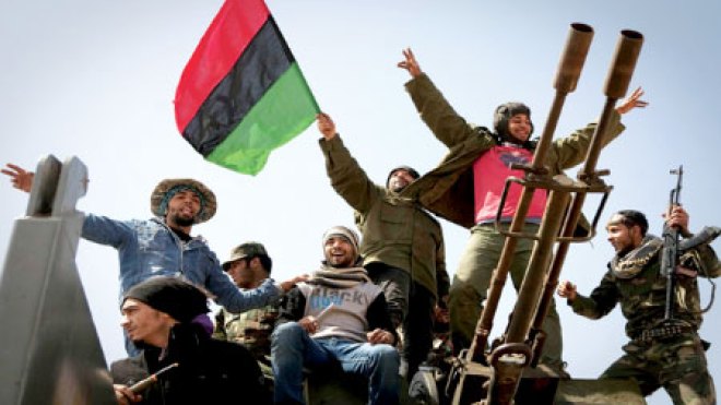 ليبيا “تشتري” الثوار وتدمجهم في مؤسسات الدولة
