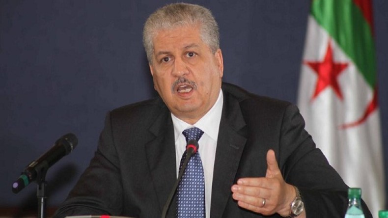 سلال: احتياطي الصرف لن ينزل تحت 100 مليار دولار