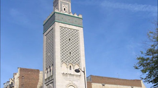 الصيام يكلف أربعة جزائريين الطرد من عملهم في فرنسا