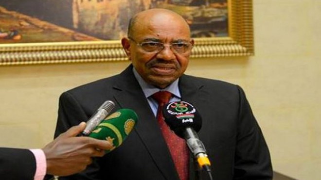 عمر البشير: زيارتي إلى الجزائر قفزة في العلاقات بين البلدين