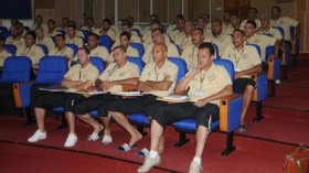 “الفاف” تنظم تربصا خاصا باللاعبين الدوليين السابقين