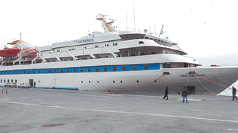 أسطول شريان الحياة يحضر للخروج من تركيا والجزائر حاضرة بقوة