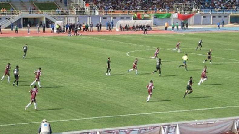 60 مليون سنتيم فقط كانت كافية لتهيئة أرضية ملعب القليعة