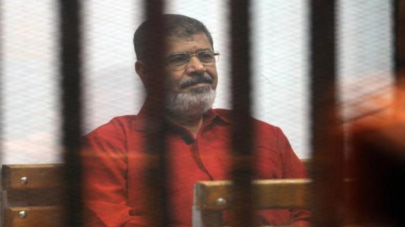 قيادات بالمخابرات المصرية تتهرب من مواجهة مرسي