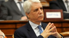 وزير العدل السابق الطيب لوح لن يغادر السجن