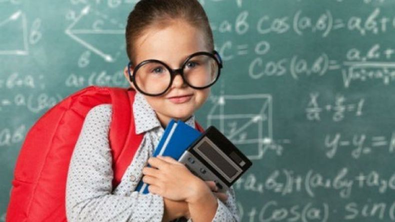 الطفل كالورقة البيضاء نكتب عليها ما نشاء!