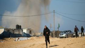 الطيران الإسرائيلي يشن 14 غارة على قطاع غزة