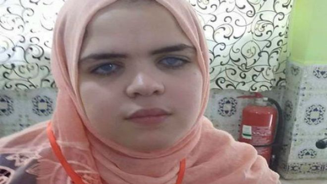 لينا فقدت 99 بالمائة من بصرها وتناشد المحسنين لعلاجها في إسبانيا