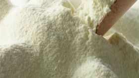 الجزائر: ارتفاع واردات الحليب وانخفاض مثيلاها من السكر والزيت