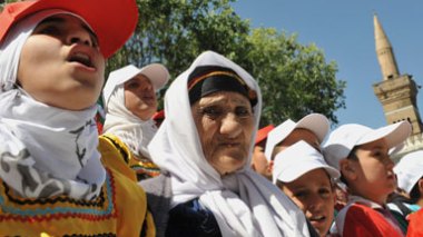 Algeria marks 65th anniversary of massacre