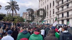 “لن نرضخ.. ومصرّون على التغيير”