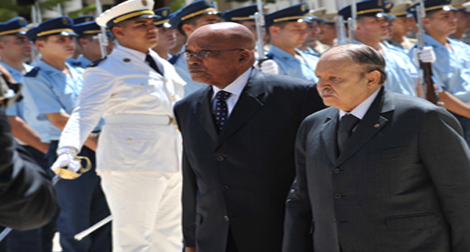 Le président Bouteflika s’entretient avec son homologue sud-africain