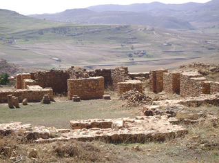 Destruction des vestiges archéologiques de la ville d’Achir à Médéa et silence coupable des autorités