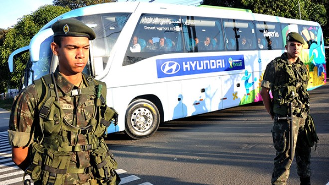 ‮”‬الخضر‮” ‬يصلون إلى البرازيل في‮ ‬موكب عسكري