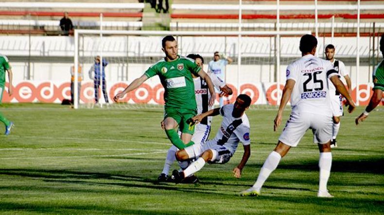 درارجة‮ ‬ينال جائزة‮ “‬الحذاء الذهبي‮”‬