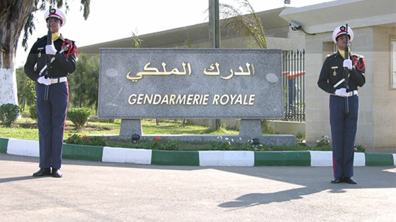 المغرب يلقي بعشرات من مواطنيه داخل الأراضي الجزائرية عشية العيد