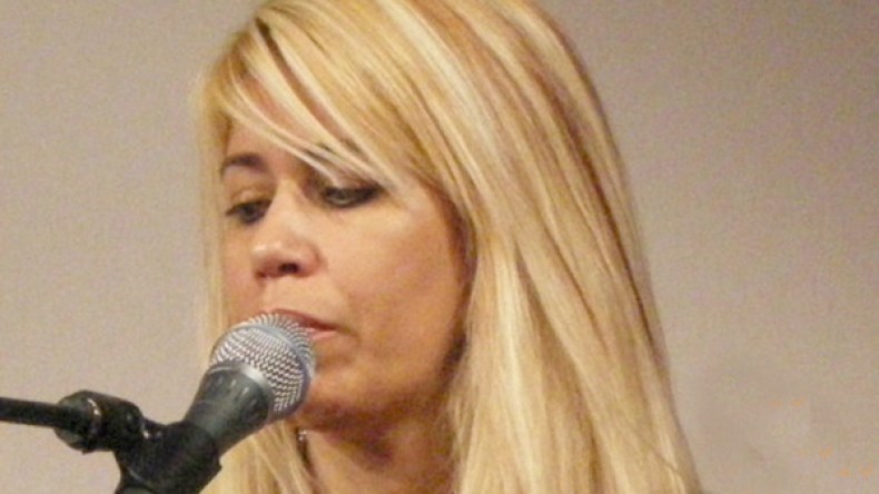 تأثرت بالقارئ عبد الصمد‮.. ‬وأبكيت مصلين مسيحيين في‮ ‬كنيسة فرنسية