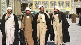 شيعي‮ ‬لبناني‮ ‬يحرض اللبنانيين على إيران