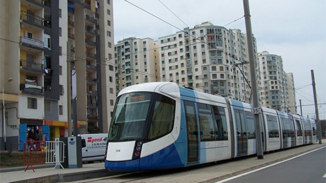 “تجميد” مشاريع الميترو والترامواي بسبب “التقشف”