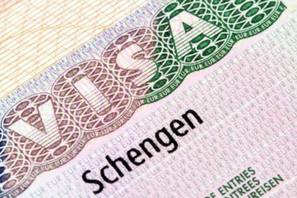France reaps 300 billion centimes (DA) annually from the Algerian visa applicants
