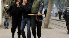 قناصو‭ ‬الشرطة‭ ‬يستهدفون‭ ‬قوات‭ ‬الجيش‭ ‬ويقتلون‭ ‬جنديا‭ ‬وسط‭ ‬العاصمة‭ ‬التونسية