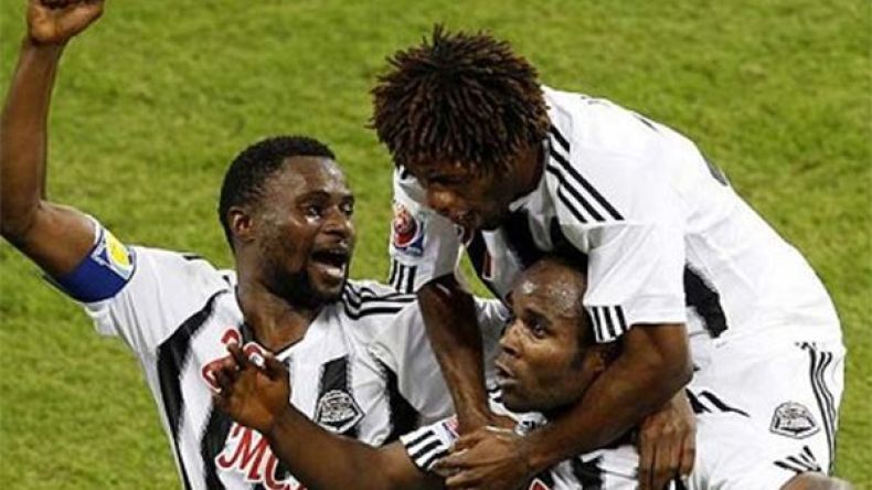 وفد مازيمبي‮ ‬حل بالجزائر والفوز شعار اللاعبين