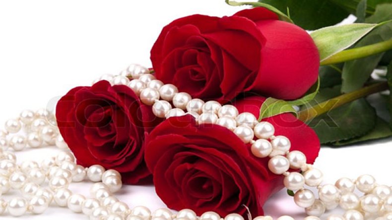 ثلاثيات من عالم المرأة