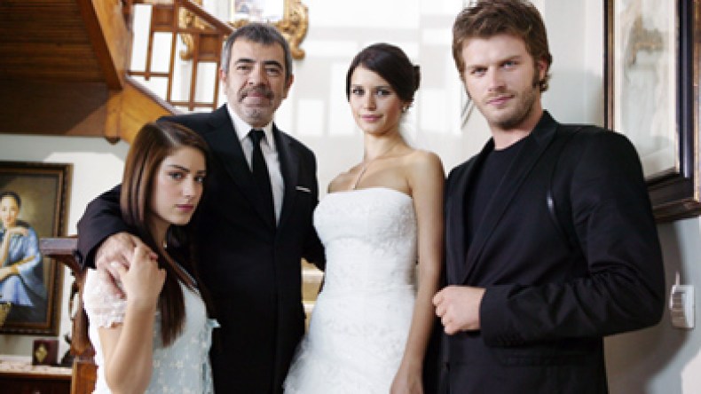 جمعية صحوة المساجد:التلفزيون ينشر الرذيلة بالمسلسلات المدبلجة