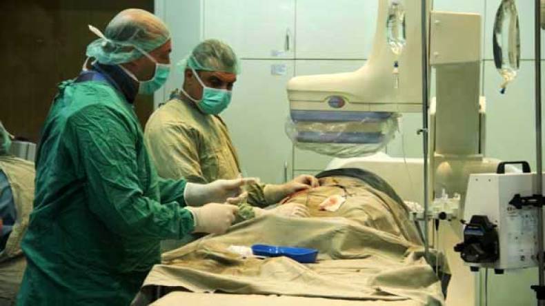 إجراء أول عملية تركيب جهاز ضبط دقات القلب بمستشفى أدرار