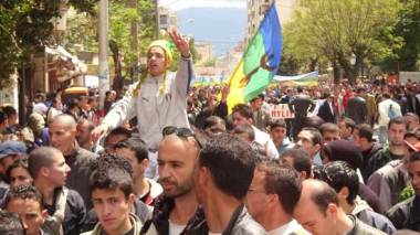 Manifestations  en Kabylie pour “un changement du régime”