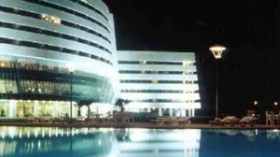 أمير قطري يتزوّج “وهرانية” بفندق الشيراطون