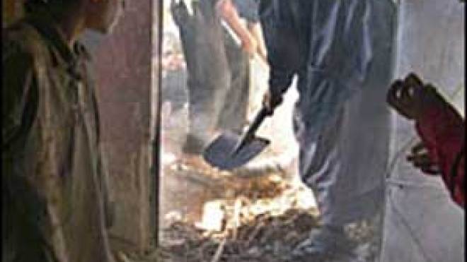 مقتل12عراقيا في غارتين للاحتلال على بغداد والبصرة