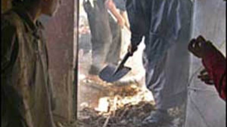 مقتل12عراقيا في غارتين للاحتلال على بغداد والبصرة